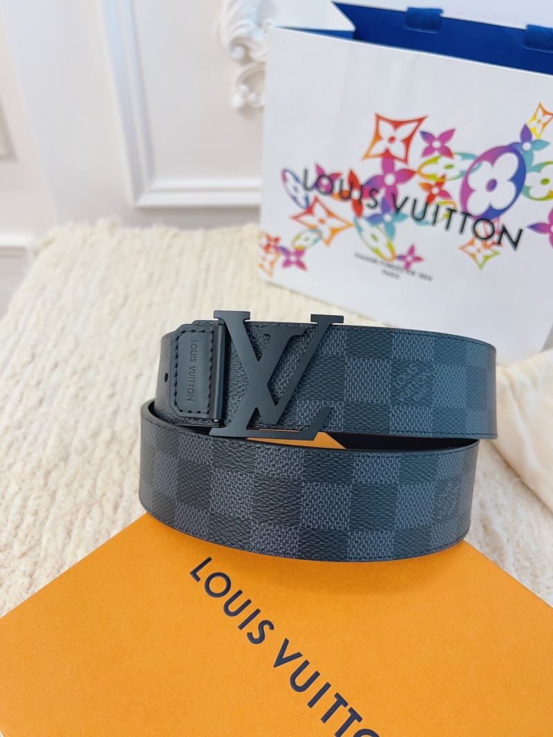 l0vis Vvtt0n belts